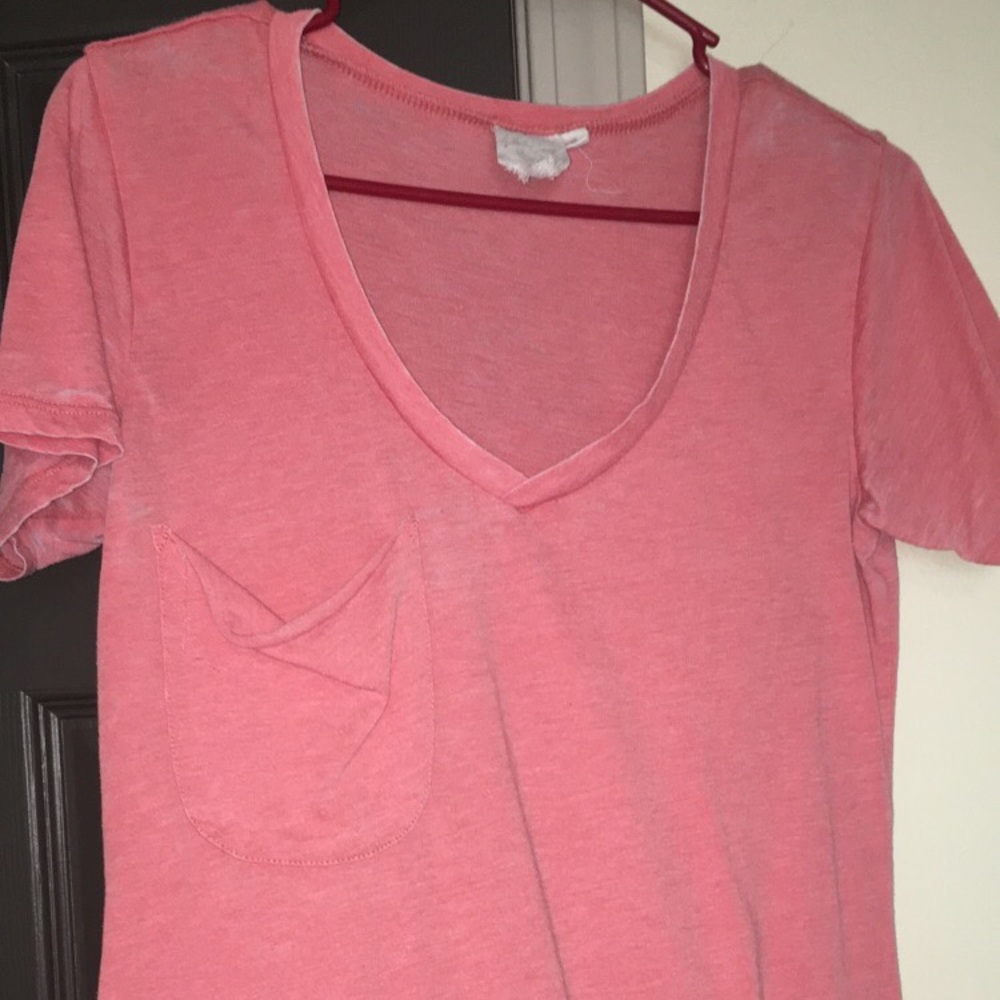 Comfy, elongated burnout shirt